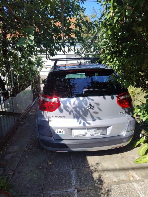 Citroën C4 Picasso 1.8 Adriatic + PLIN, 1. vlasnik, garažiran, reg. 03, fotografija 6