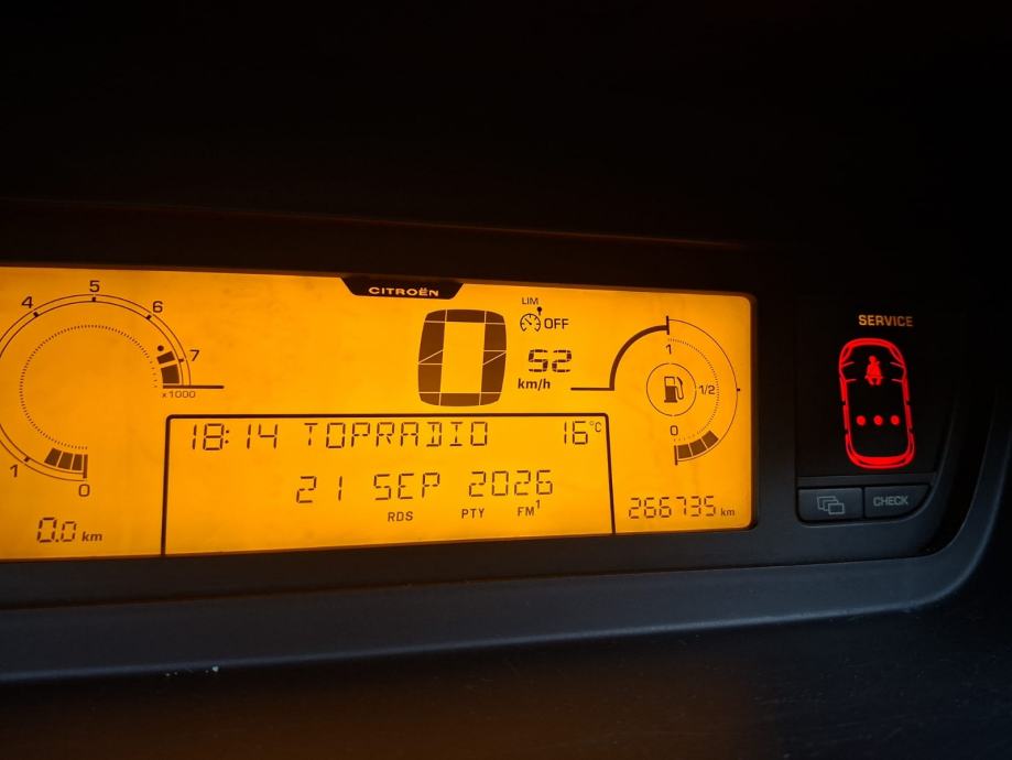 Citroën C4 Picasso 1,8 i 16V, fotografija 10