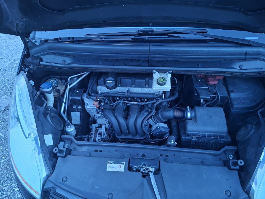 Citroën C4 Picasso 1,8 i 16V, fotografija 19