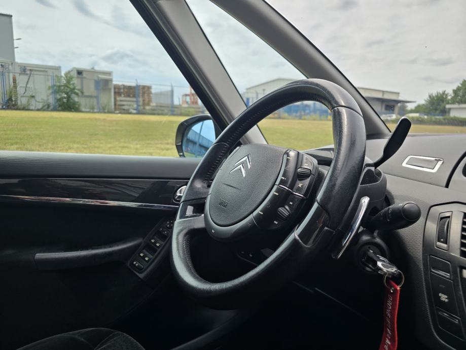 Citroën C4 Picasso 2,0 HDi / EXCSLUSIVE /, fotografija 20