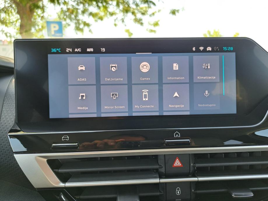 Citroën C4 X MAX HYBRID 145 e-DCS6, fotografija 15