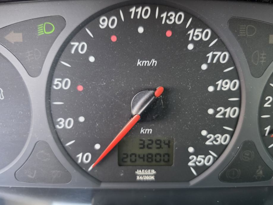 Citroën C5 2,0 HDi, fotografija 9