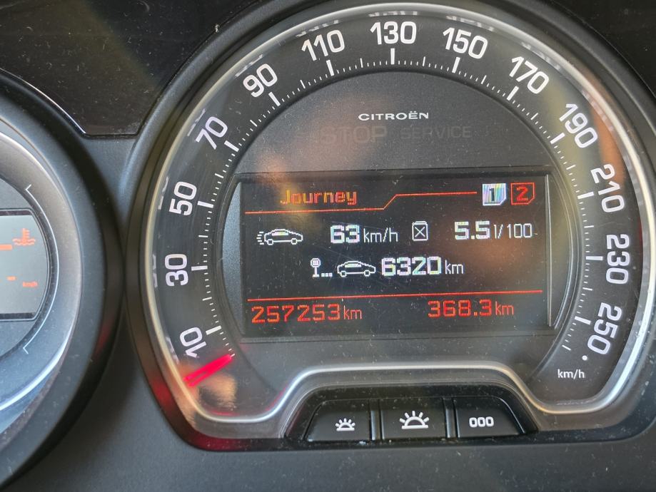 Citroën C5 2,0 HDi, fotografija 11
