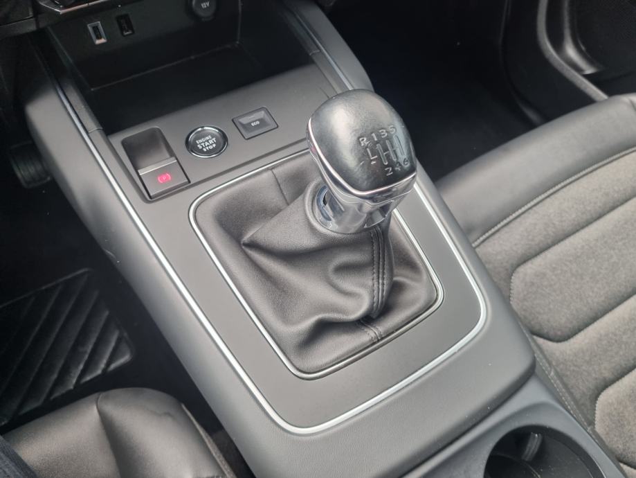 Citroën C5 Aircross 1.2 PureTech 130 Plus - POTRJENA KNJIGA - FACELIFT, fotografija 17
