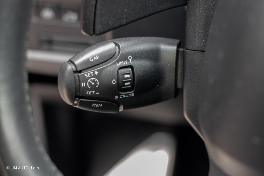 Citroën C5 Aircross 2.0 HDi 180ks Panorama, Adaptivni, 19" felge, fotografija 20