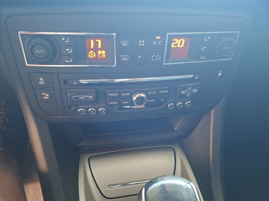 Citroën C5 Break 1,6 e-HDi BMP6 automatik SPACETOURER REGISTRACIJA 1 G, fotografija 12