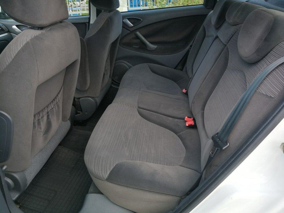 Citroën C5 Break 1,6 HDI SX, fotografija 10