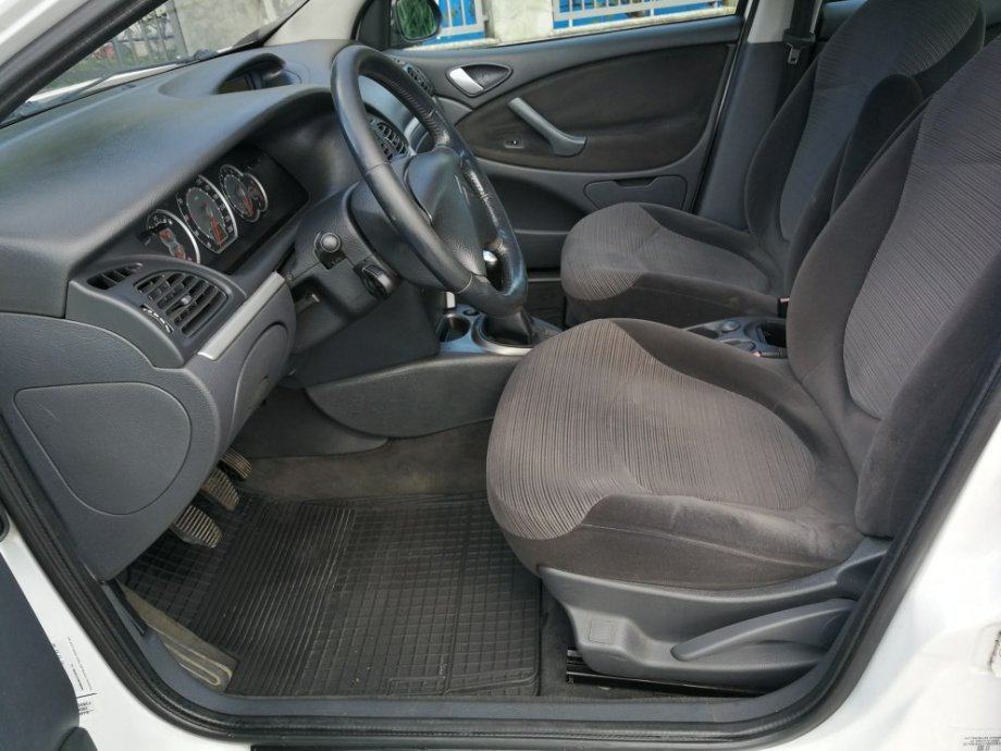 Citroën C5 Break 1,6 HDI SX, fotografija 11