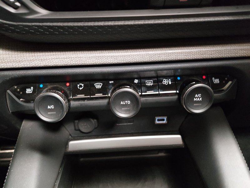 Citroën C5 X Hybrid 225 Initiale automatik • ACC • 360° kamera, fotografija 20