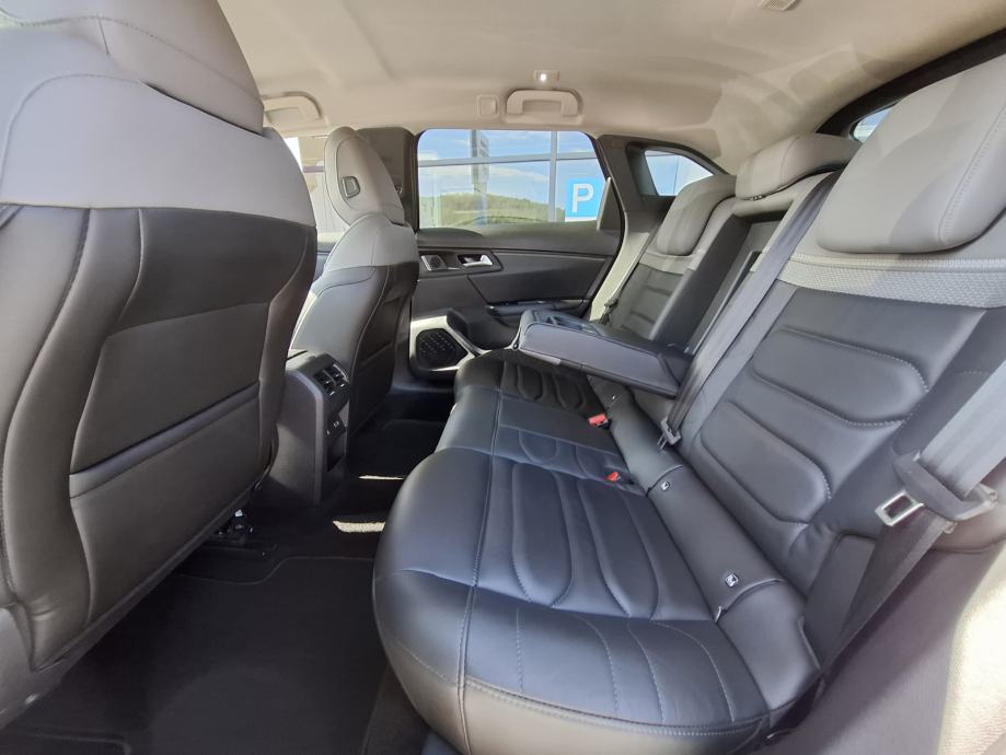 Citroën C5X 1.2 PURETECH SHINE - ODLIČEN - POTRJENA SERVISNA, fotografija 9