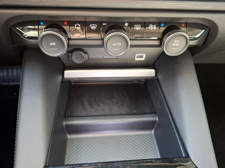 Citroën C5X 1.2 PURETECH SHINE - ODLIČEN - POTRJENA SERVISNA, fotografija 12
