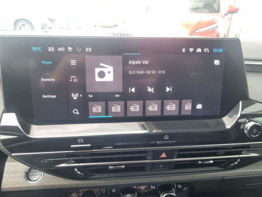 Citroën C5X 1.6 PHEV SHINE PACK - POTRJENA SERVISNA - ODLIČEN, fotografija 17