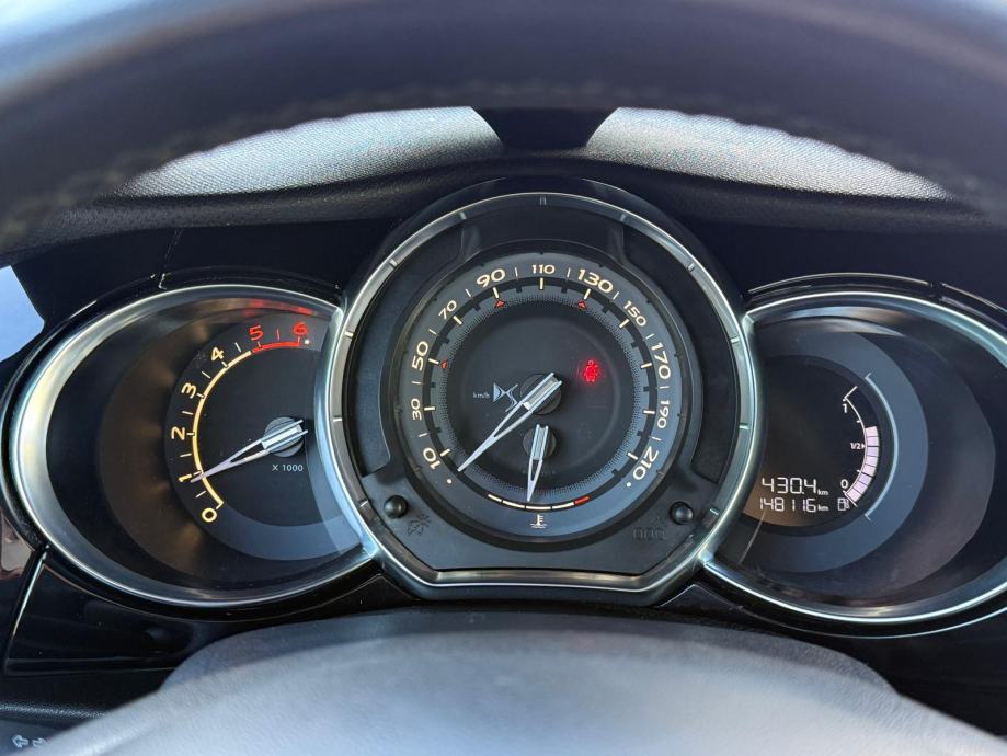 Citroën DS3 1,6 BlueHDi SoChic | diesel | klima | navigacija, fotografija 13