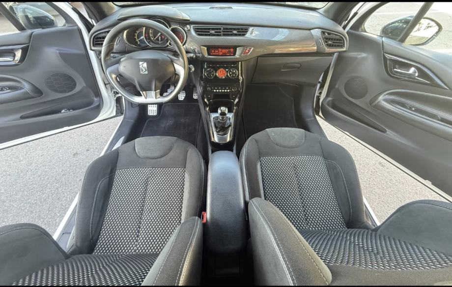Citroën DS3 1,6 e-HDi, fotografija 8