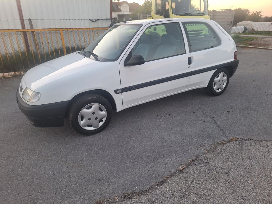 Citroën Saxo 1,0 i A NOVOREGISTRIRAN samo 91.000km., pogled izvana - slika 2