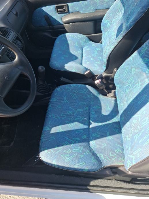 Citroën Saxo 1,0 i A NOVOREGISTRIRAN samo 91.000km., fotografija 16