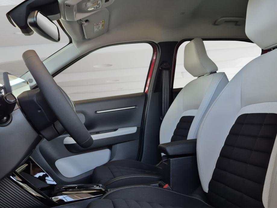 CITROEN C3 AIRCROSS 1.2T MAX AUT., fotografija 9