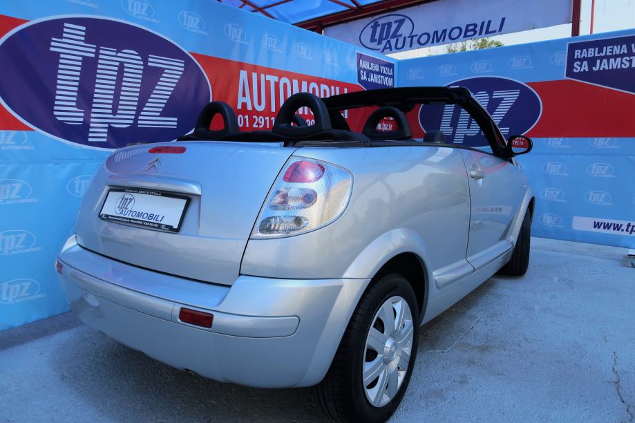 Dacia - Couvre poignée de porte chromée ensemble Dacia - Couvre poignée de porte chromée ensemble