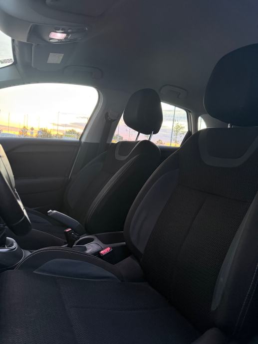 CITROEN C4 1.6 HDI *FACELIFT* V. SERVIS* *EURO 6* *REG 04/27*, fotografija 15