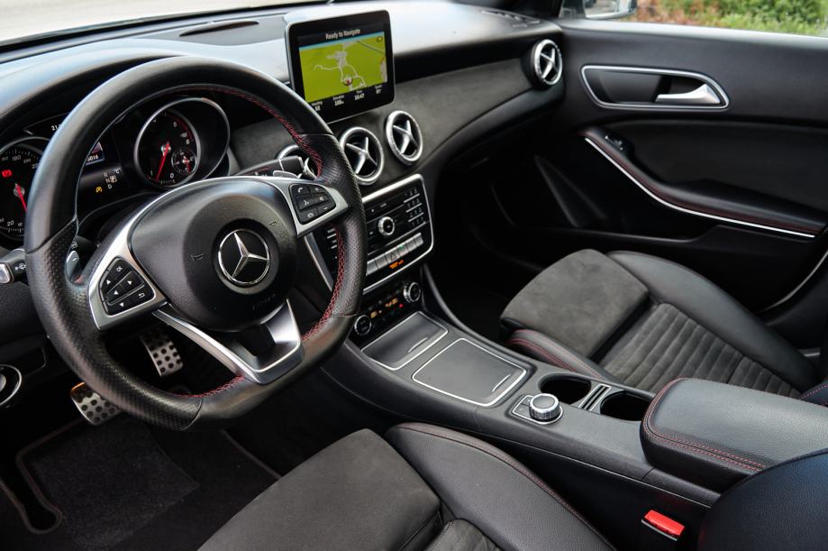 CLA 220d AMG line Shooting brake 2016g.aut.-tipt. reg. 04/27g.Servisna, fotografija 10