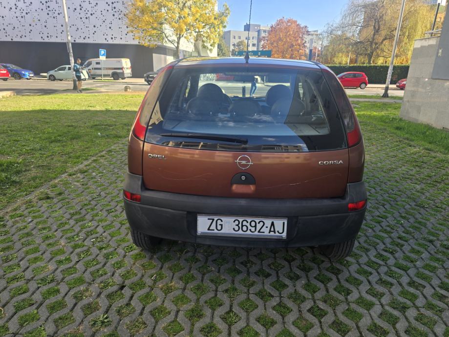 Corsa 1,0 i 12V Servo Volan,Muzika 5 vrata Serv.Knjizica Kredit-Zamj, fotografija 6