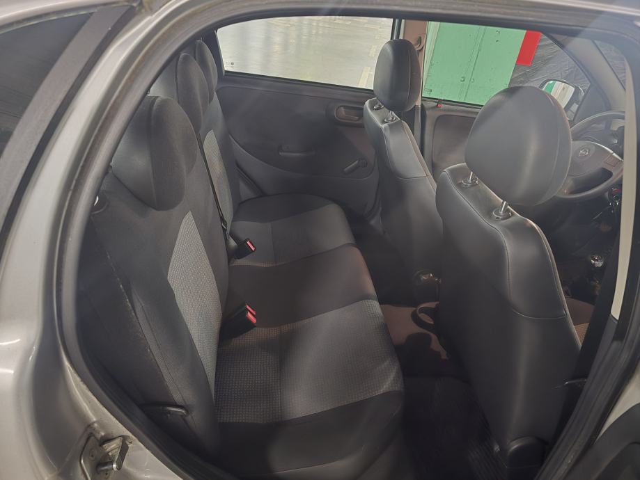 Corsa 1,3 CDTI Servo,Klima,Hr-Vozilo Samo 42000km,Kredit-Zamjena, fotografija 12
