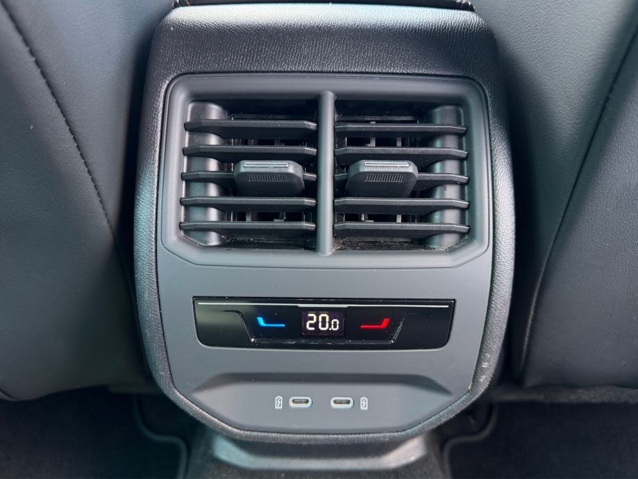 Cupra Formentor 1.4 eHybrid,JAMSTVO,KOŽA,ALU 19,AMBIENT,RADAR,U PDV-U!, fotografija 19
