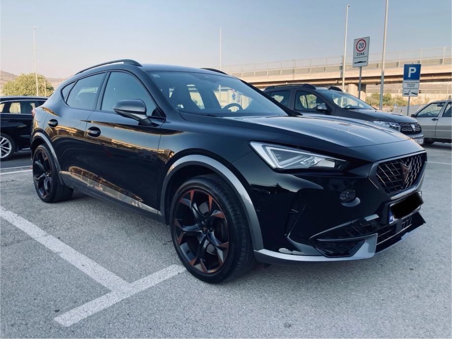 Cupra Formentor 1,4 Plug-in-Hibrid,automatik 245ks, fotografija 4