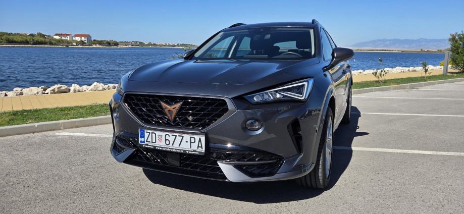 Cupra Formentor 1,4 eHybrid automatik, fotografija 7