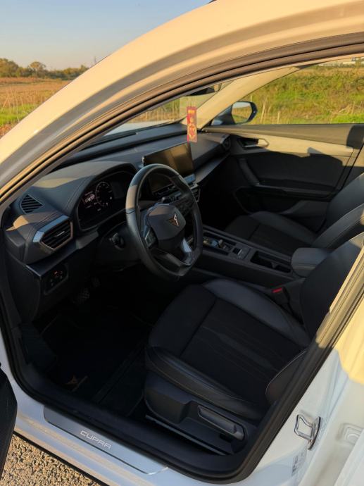 Cupra Formentor 1,4 eHybrid, fotografija 8