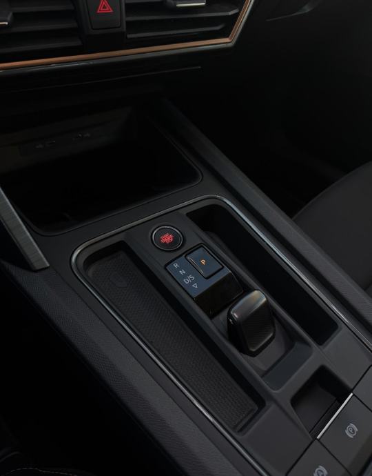 Cupra Formentor 1,4 eHybrid, fotografija 9