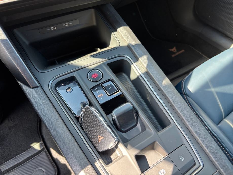 Cupra Formentor 1,4 TSI eHybrid 2022, fotografija 18