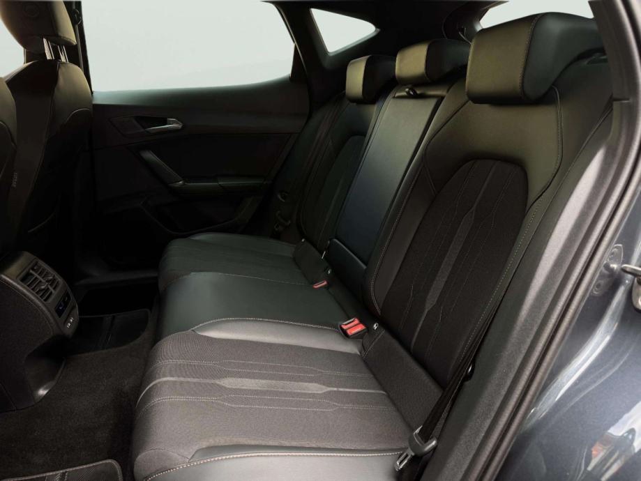 CUPRA FORMENTOR 1,5 TSI DSG**24 MJ JAMSTVA**TOP OPREMA I STANJE**, fotografija 14