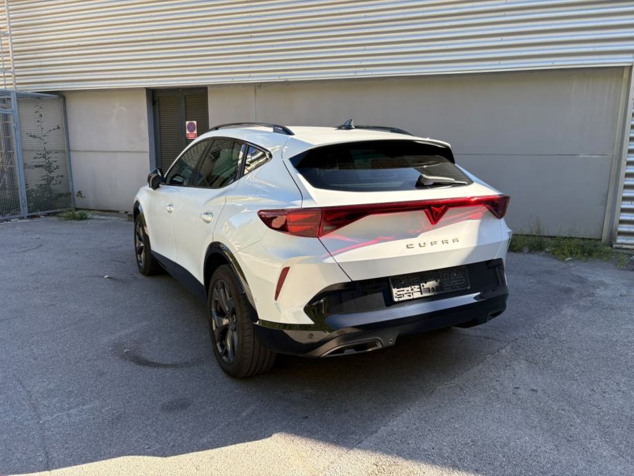 Cupra Formentor 1.5 TSI DSG mHEV Impulse *TOP STANJE * VIŠE VOZILA*, fotografija 4