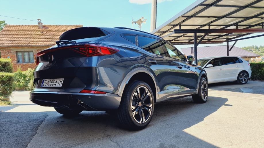 Cupra Formentor 1,5 TSI DSG 1.vl. kupljena u Porsche Jankomir, 2022 god.