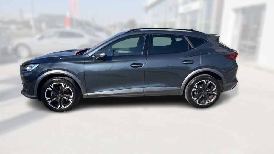 CUPRA FORMENTOR 2022 • PREMIUM jamstvo • AutoZubak Rabljena, fotografija 5
