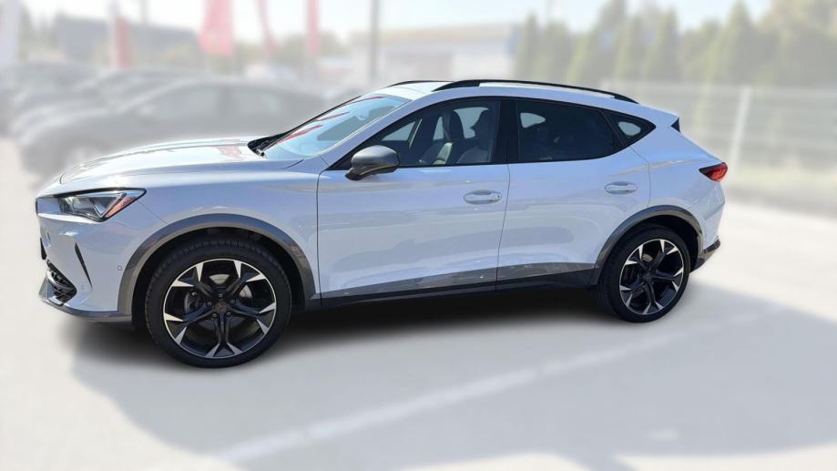 CUPRA FORMENTOR 2023 • PREMIUM jamstvo • AutoZubak Rabljena, fotografija 4