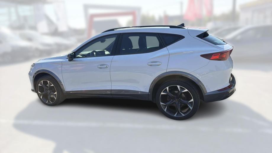 CUPRA FORMENTOR 2023 • PREMIUM jamstvo • AutoZubak Rabljena, fotografija 6