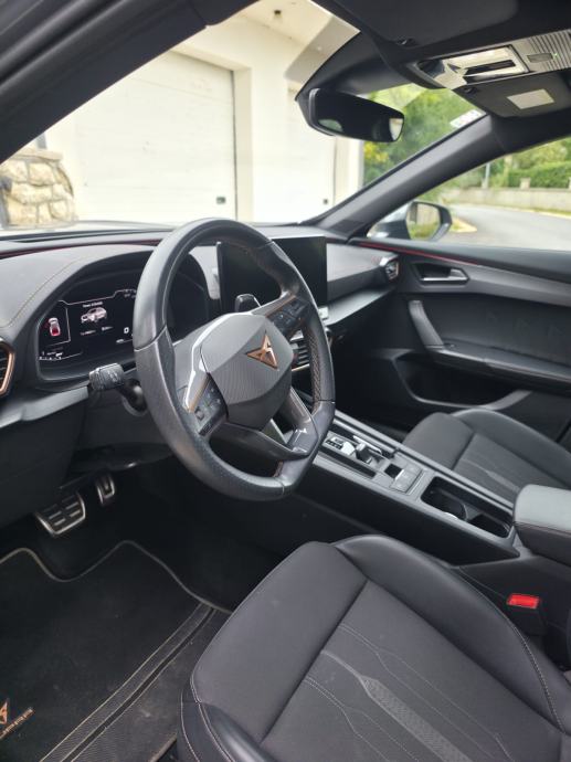 Cupra Formentor VZ 2.0 TSI, 245PS - Tvornicko Jamstvo, fotografija 9