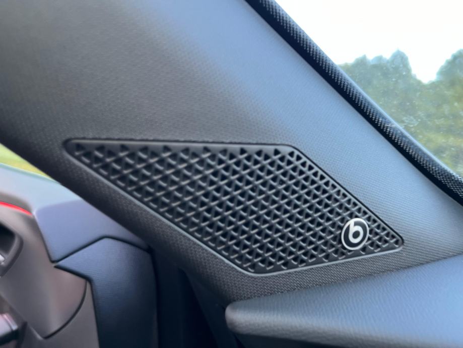 Cupra Formentor VZ 4X4 / AUTOMATIK / BEATS AUDIO / BREMBO / TOP STANJE, fotografija 18