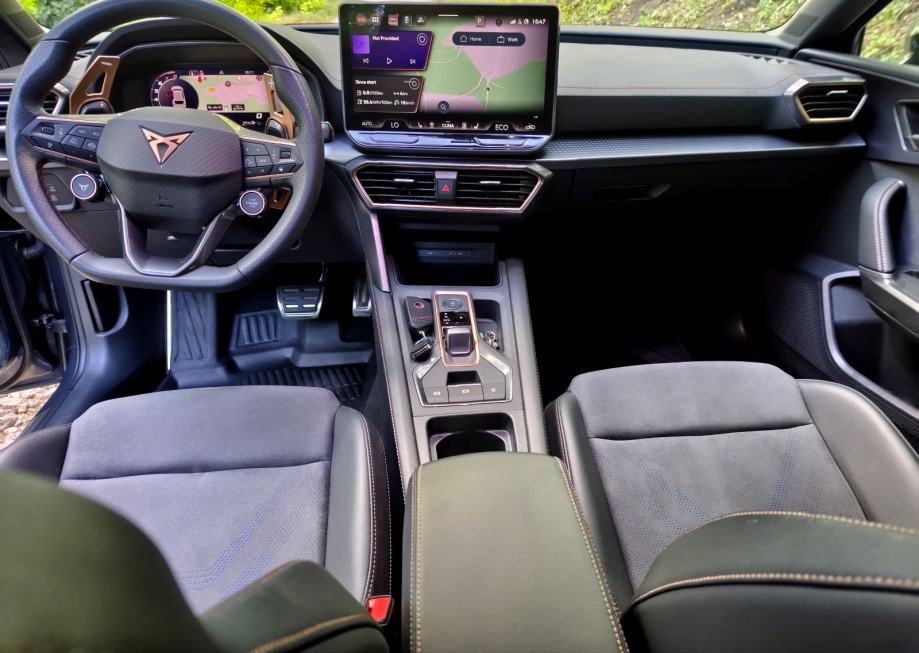 Cupra Leon * 1.5 PHEV* *** Matrix***, fotografija 4