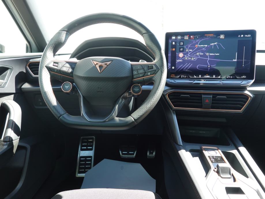Cupra Leon 2.0 TDI DSG + LED + GRIJ.SJEDALA + KEYLESS + KAMERA, fotografija 11