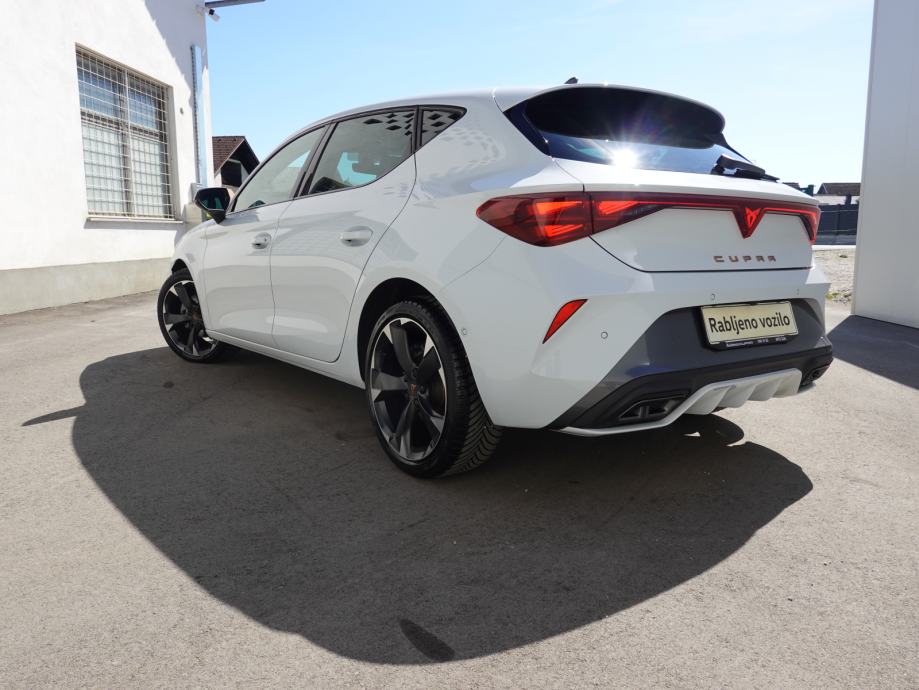 Cupra Leon 2.0 TDI DSG + LED + GRIJ.SJEDALA + KEYLESS + KAMERA, fotografija 5