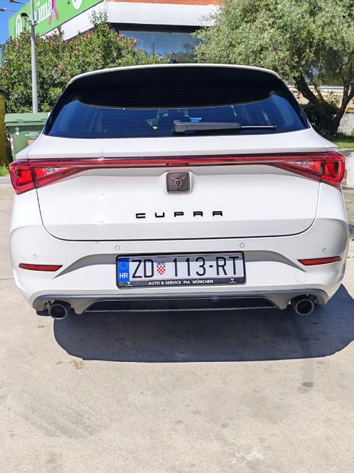 Cupra Leon 2,0 TSI VZ 180kw benzin, samo 13400km, fotografija 4