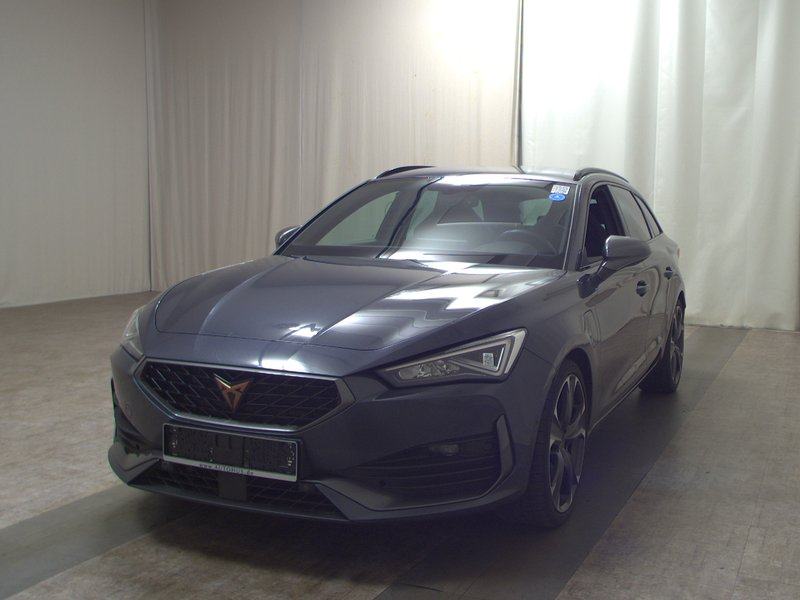 CUPRA Leon Sportstourer 1.4 e-Hybrid automatik • ACC • digitalni instr, fotografija 2
