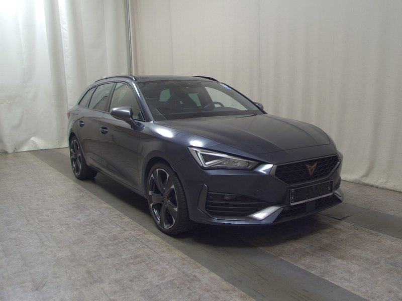 CUPRA Leon Sportstourer 1.4 e-Hybrid automatik • ACC • digitalni instr, fotografija 3