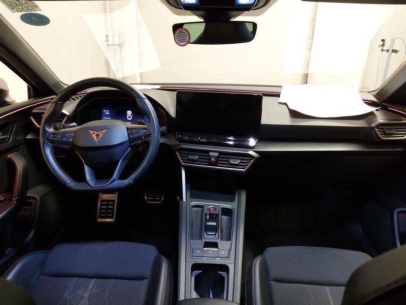 CUPRA Leon Sportstourer 1.4 e-Hybrid automatik • ACC • digitalni instr, fotografija 19