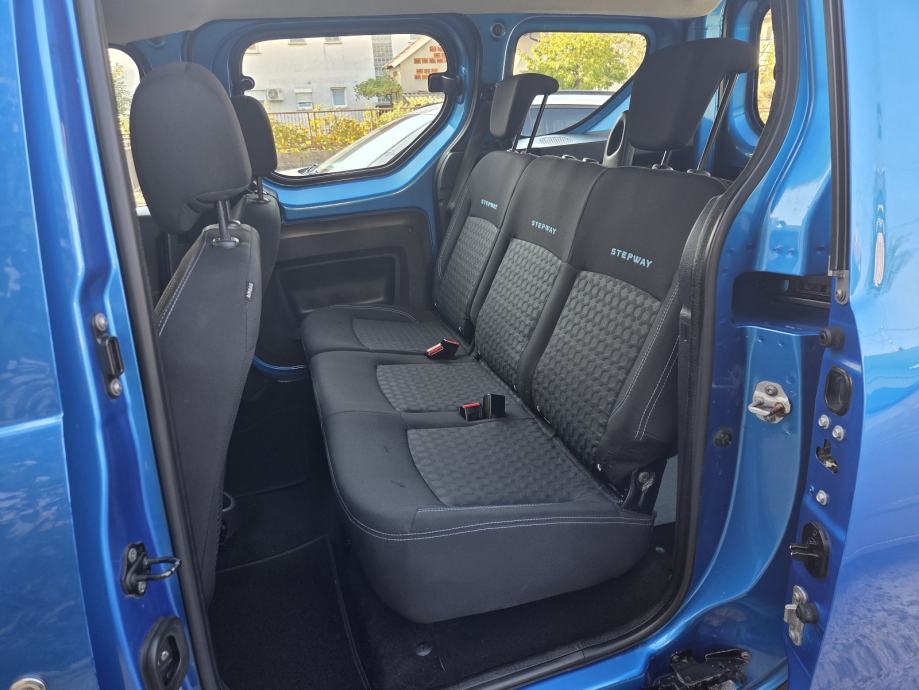 Dacia Dokker STEPWAY 1,2 TCe 115,Klima,Navi,reg.10/27., fotografija 11