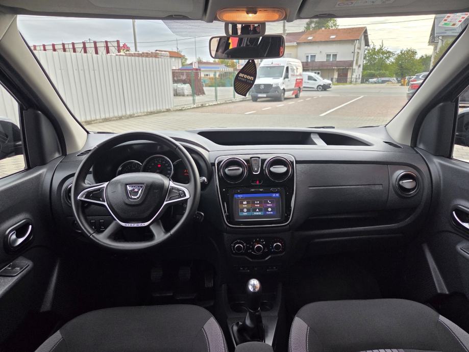 Dacia Dokker STEPWAY 1,2 TCe REG.10/27. SERVISNA,KLIMA, fotografija 10