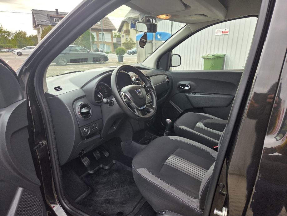 Dacia Dokker STEPWAY 1,2 TCe REG.10/27. SERVISNA,KLIMA, fotografija 9
